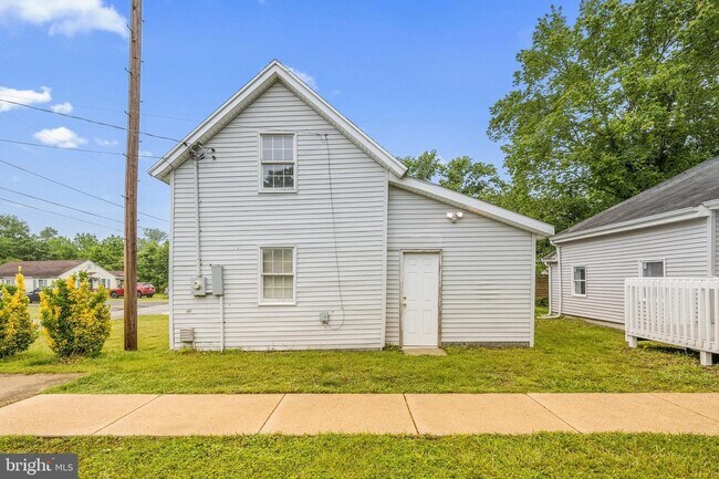 Building Photo - 7493 Truitt St