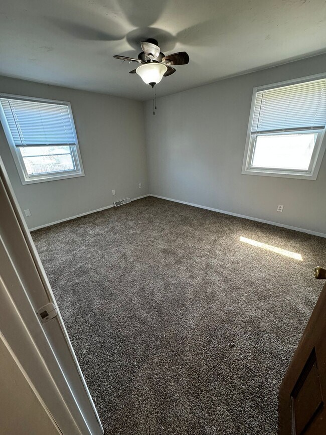 Foto del edificio - 2213 Crary St