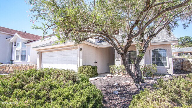 Building Photo - 7481 Umbria Dr