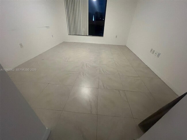 Foto del edificio - 100 N Federal Hwy