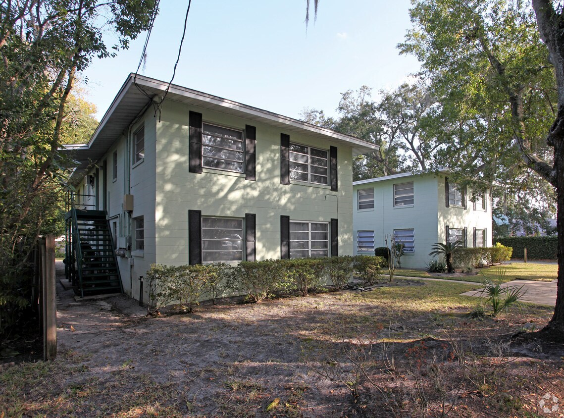 Building Photo - 713 Rugby St