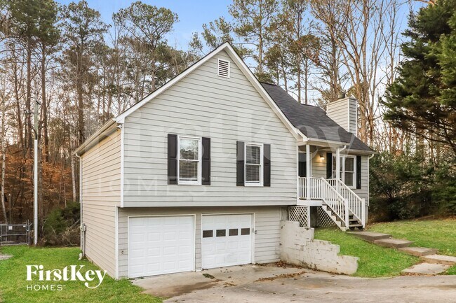 Building Photo - 325 Arapaho Dr SE