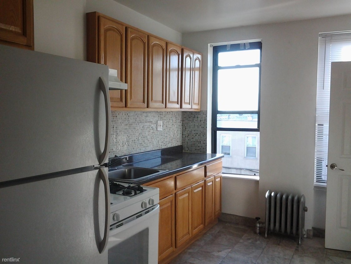Primary Photo - 3247 48th St