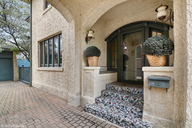 Foto del edificio - 734 W Hutchinson St