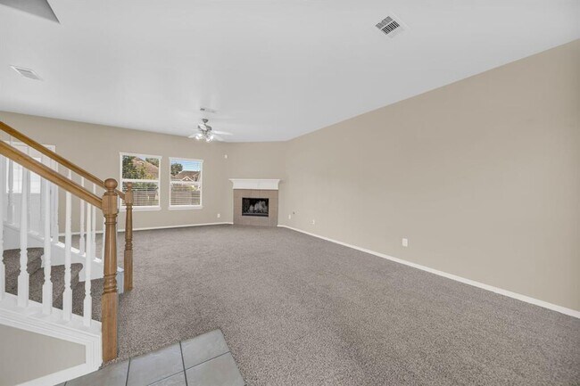 Foto del edificio - 2209 Jefferson Crossing Dr