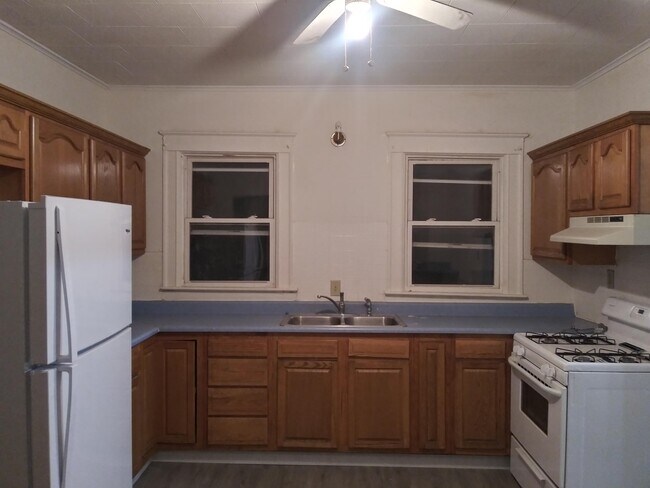 Building Photo - 500 Carbon St