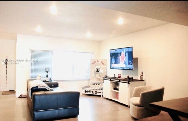 Foto del edificio - 1421 NW 122nd Terrace