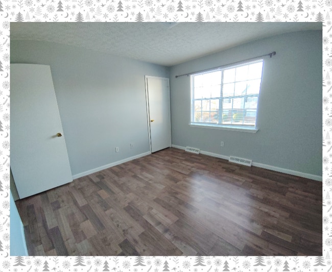 Building Photo - 14 Fonda Dr