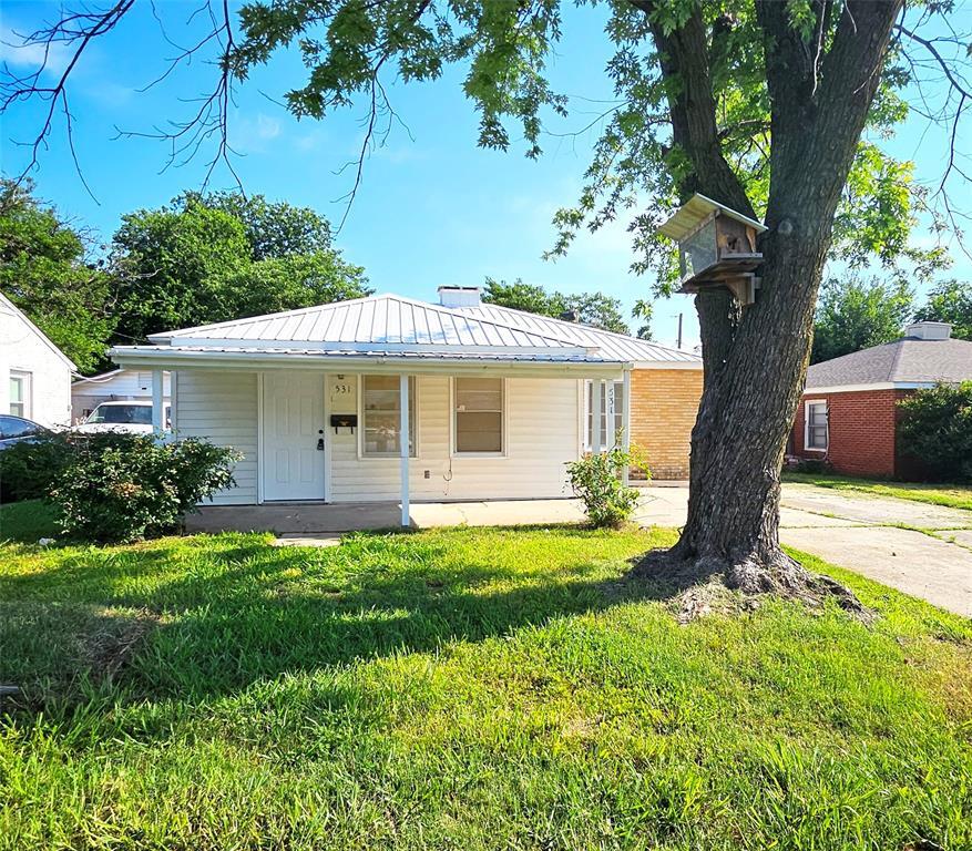 Foto principal - 531 E Curtis Dr