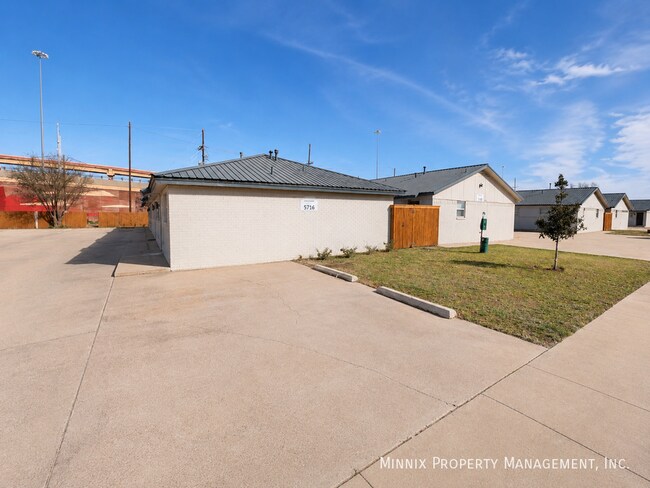 Building Photo - 5712 Brownfield Dr
