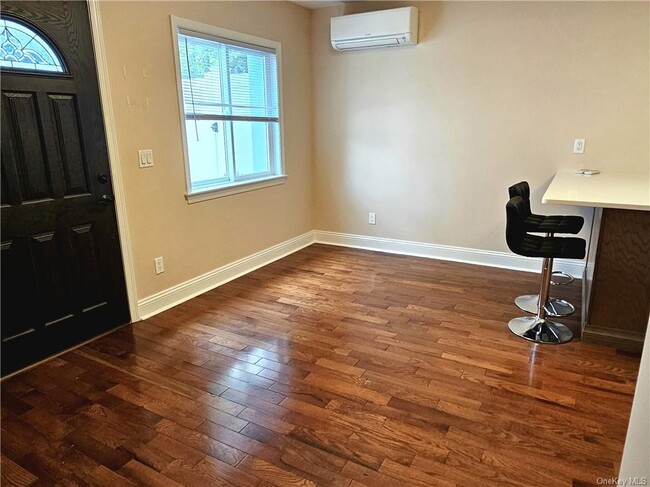 Foto del edificio - 1413 Nepperhan Ave