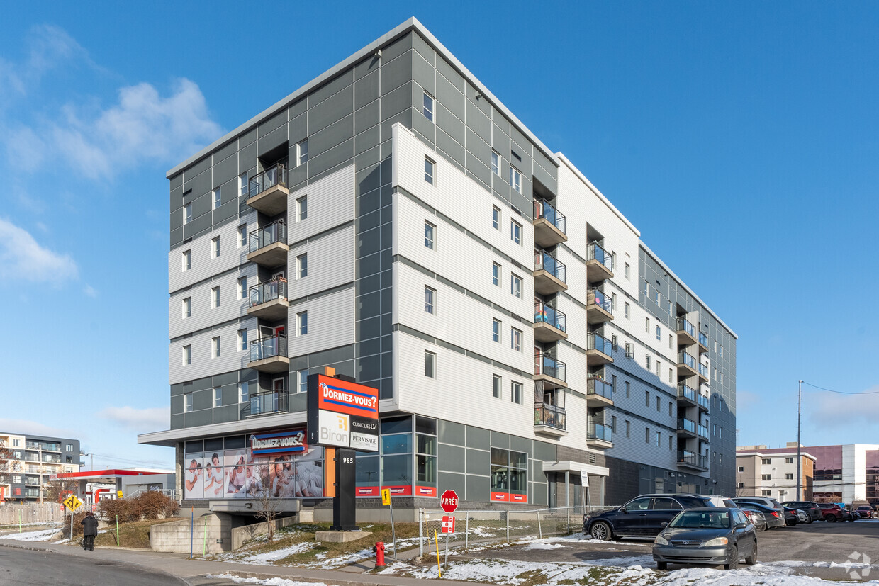 Building Photo - 965 Av De Bourgogne