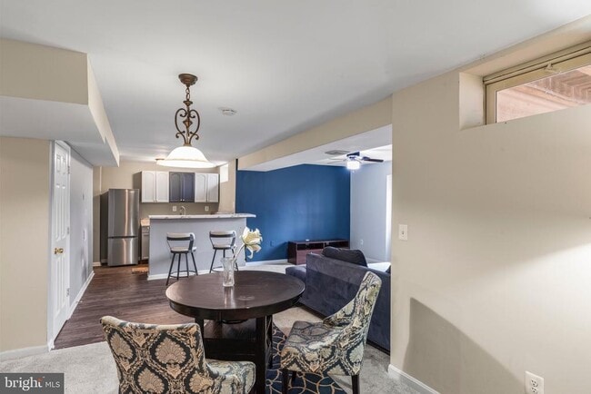 Foto del edificio - 10496 Neale Sound Ct