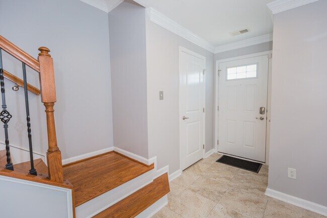 Building Photo - 13353 Diamond Ridge Dr