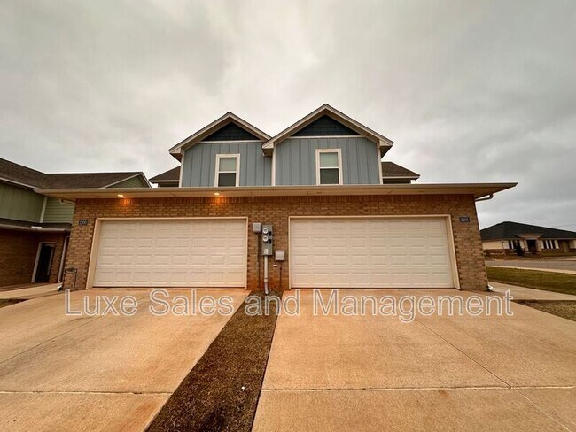 Building Photo - 2208 Camino Del Plaza Ln Ln