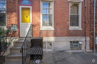 Building Photo - 1504 E Palmer St