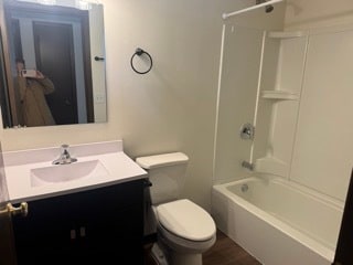 Hall Bathroom - Stone Edge Apartments