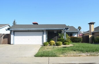 Building Photo - 8621 Tiogawoods Dr