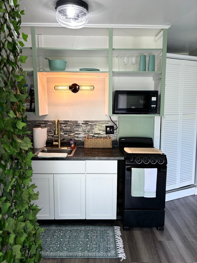 Cocina/Comedor - 727 Madison St