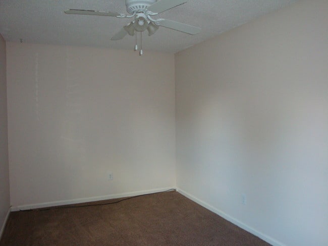 Building Photo - 919 Ketch Ct