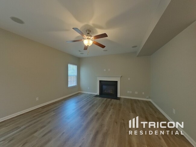 Building Photo - 20 Cane Hill Dr