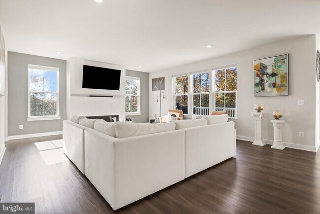 Foto del edificio - 212 Southern View Dr