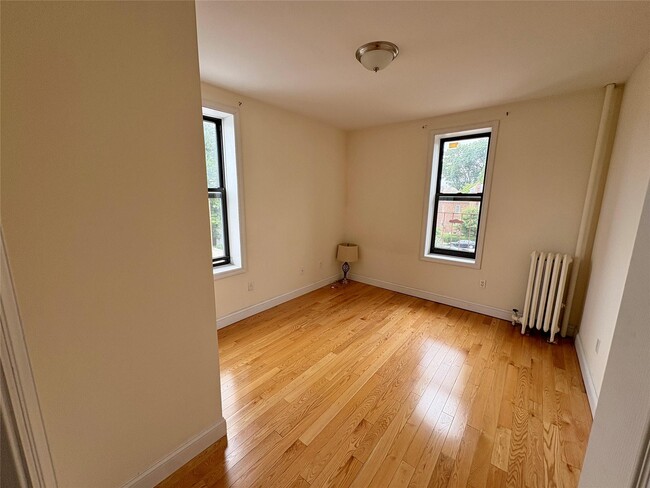 Building Photo - 951 McLean Ave