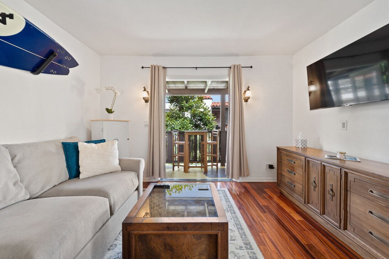 709 Agate St Unit 7, San Diego, CA 92109 Condo for Rent in San Diego