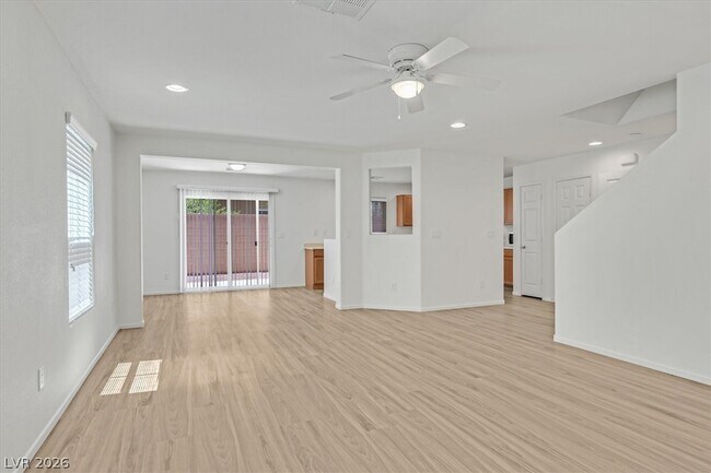 Foto del edificio - 1169 Via Vinci