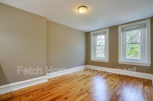 Building Photo - 28 E Vine St