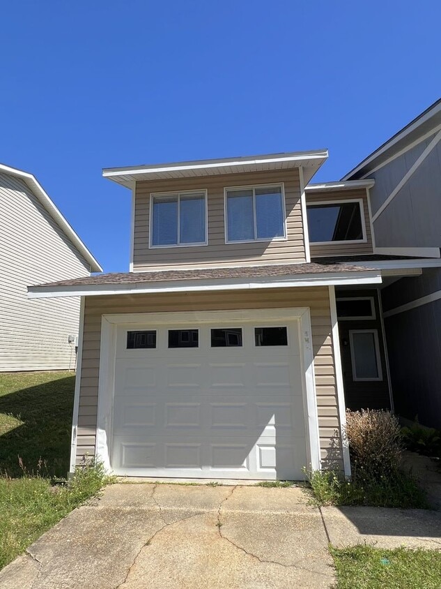 Primary Photo - 149 Woodfield Pl