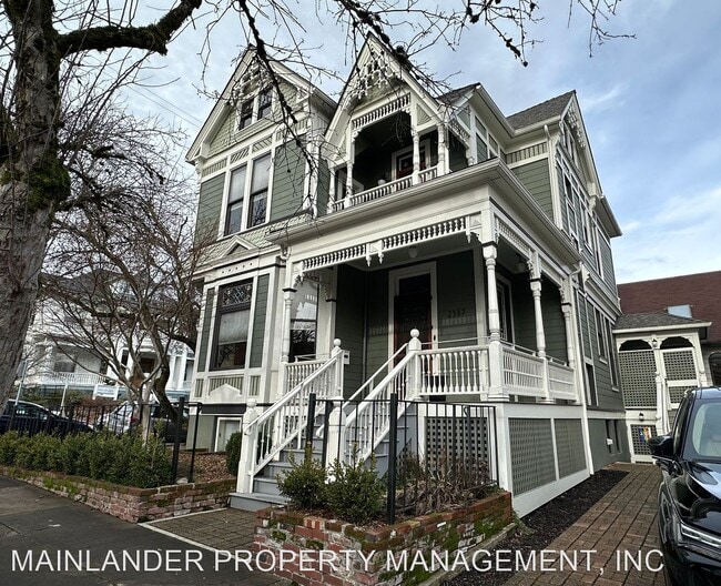 Foto del edificio - 4 br, 2.5 bath House - 2387 NW KEARNEY ST
