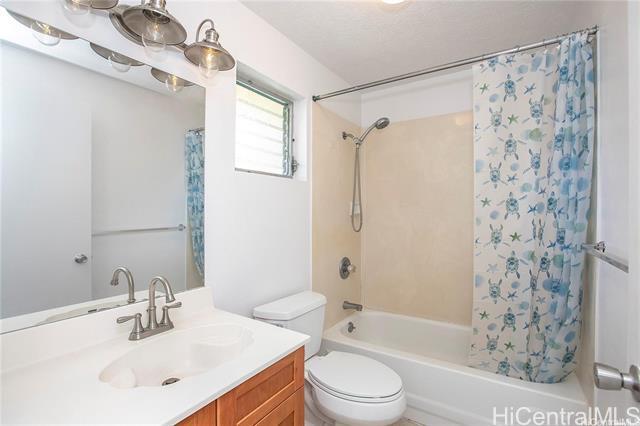 Building Photo - 44-723-723 Kaneohe Bay Dr
