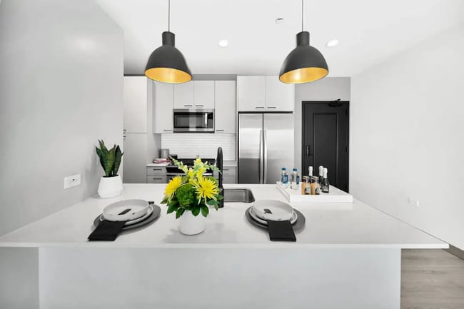 Photo - 2131 N Elston Ave Apartment