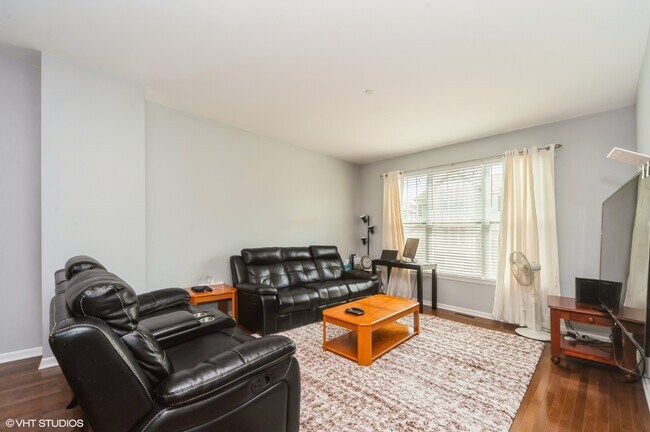 Foto del edificio - 212 Wildflower St