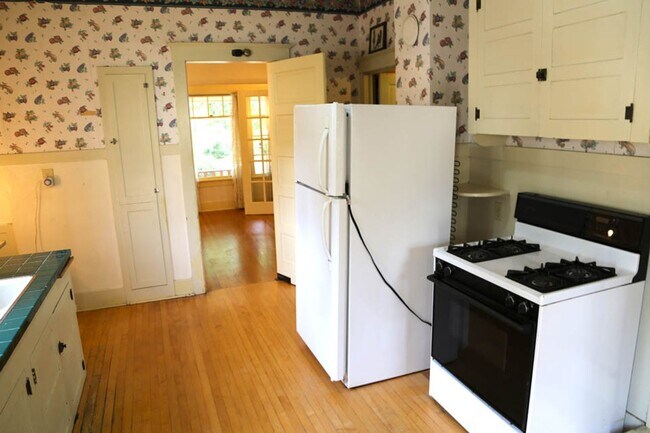 Building Photo - 3 bed 2 bath on OSU Campus