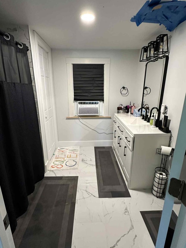 Building Photo - 134 School St