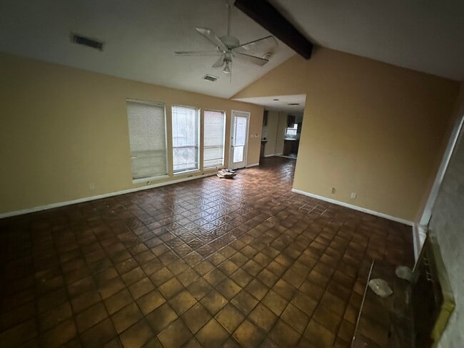 Building Photo - 114 Avant Garde Dr