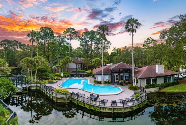 Building Photo - MAA Mandarin North