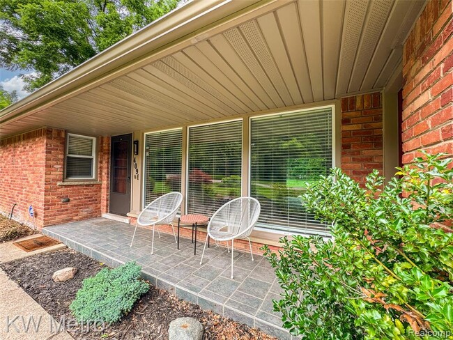 Building Photo - 4096 Chestnut Hill Dr