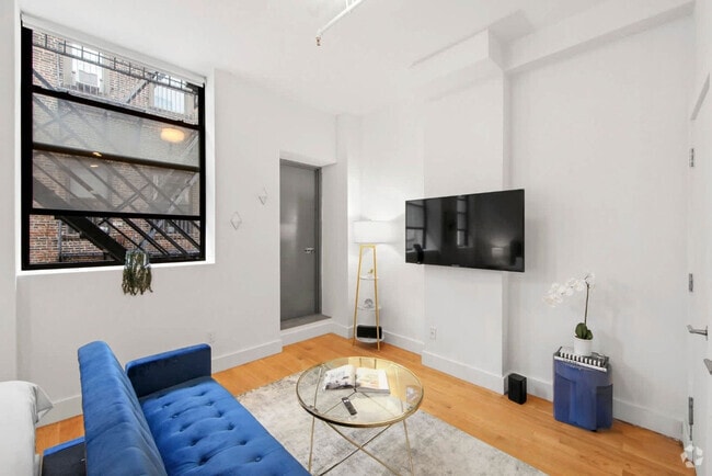 Building Photo - 519 W 45th St