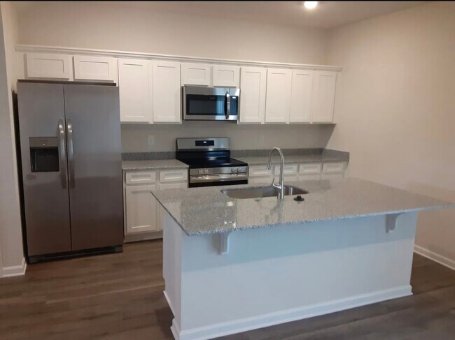 Foto del edificio - 938 Drake Grv Ln