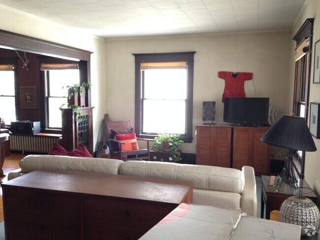 Building Photo - 3533 Pillsbury Ave S