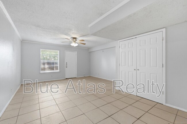 Building Photo - 3828 Coates Cir