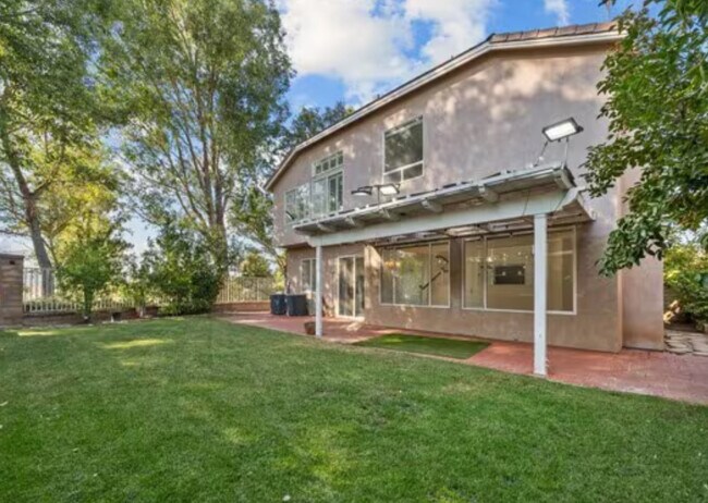 Foto del edificio - 23536 Summerglen Pl