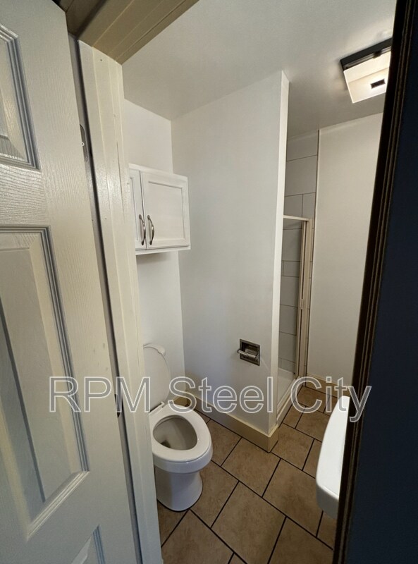 Foto del edificio - 902 W 11th St