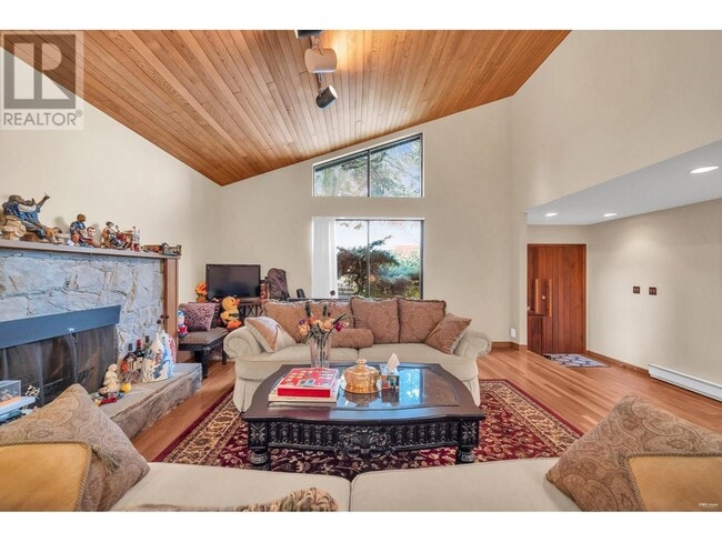 Building Photo - 6551 Dunsany Pl