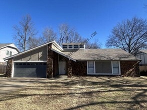 Building Photo - 7751 S 72nd E Pl