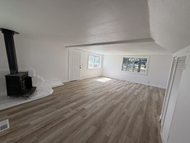 Foto del edificio - Spacious 4 Bed/2 bath North Bend Charmer