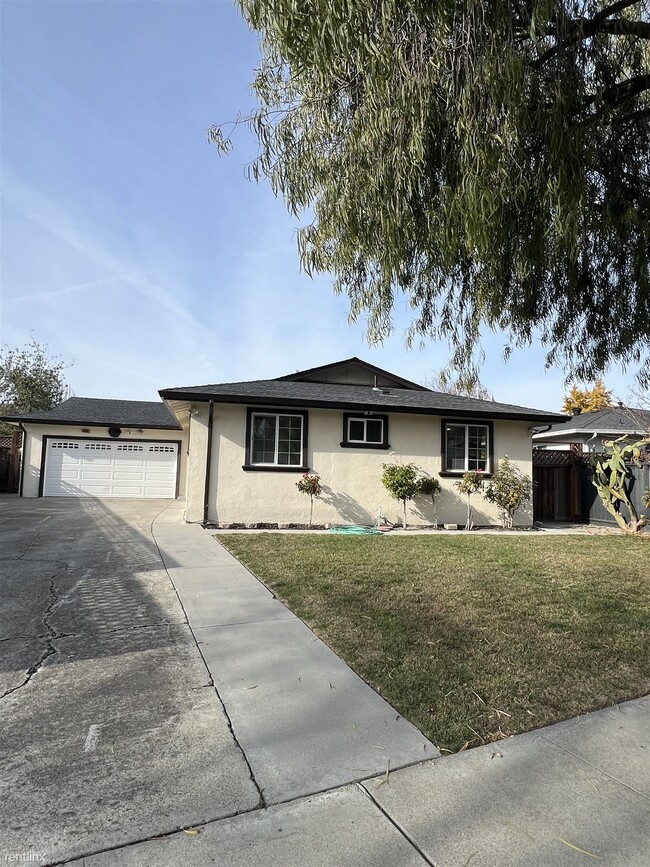 Building Photo - 4 br, 2 bath House - 36287 Indian Wells Drive